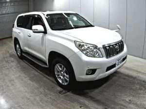 Почему выбор Toyota Land Cruiser Prado остается одним из лучших решений для любителей надежности и комфорта